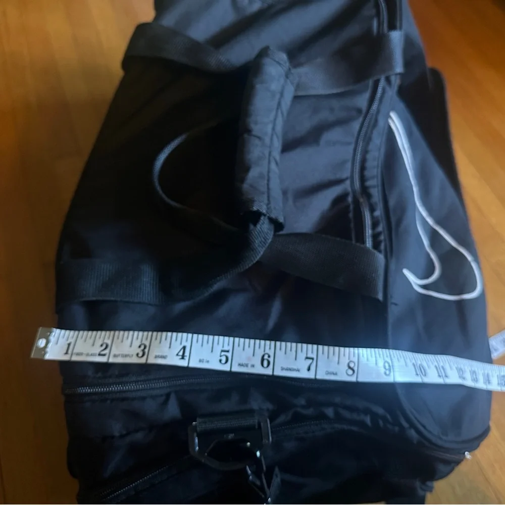 Nike Black Gym/Training Duffel Bag